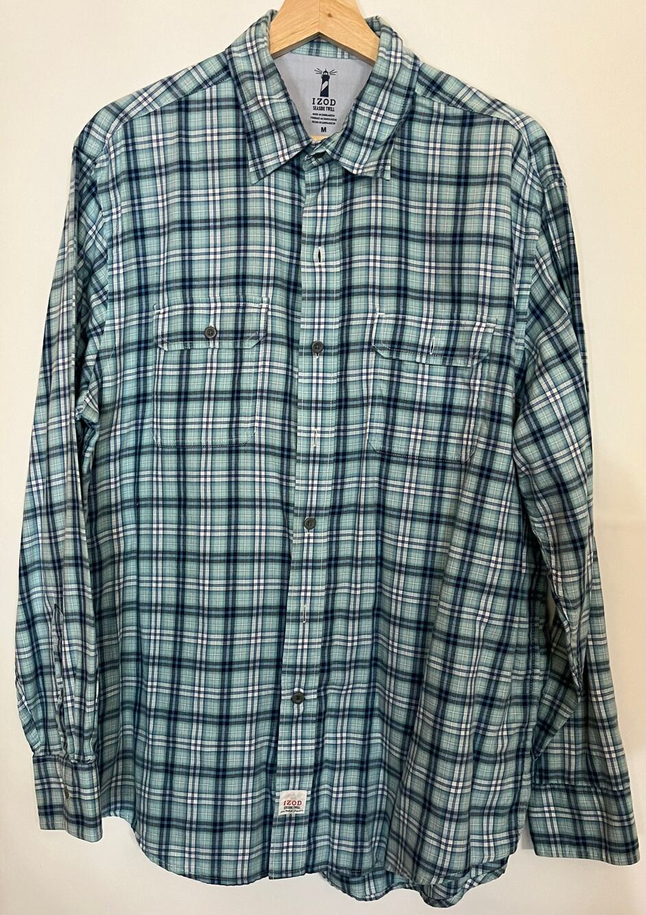 Izod Seaside Twill Long Sleeve size Medium Pre-Owned in good condition